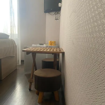 Apartmán #8 *